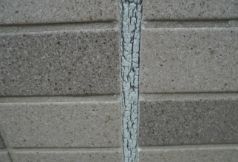 シーリングの割れ・はがれ画像